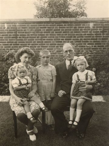 familjen_johansson_1945.jpg